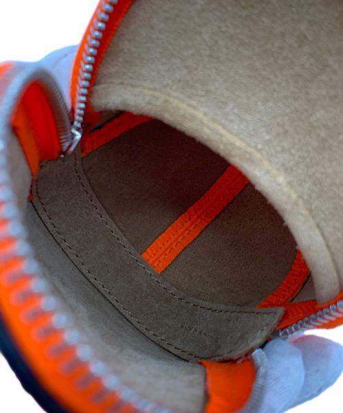 J.W.ANDERSON（ジェイダブリューアンダーソン）J.W.ANDERSON (ジェイダブリューアンダーソン) ショルダーバッグ オレンジ ☆の古着・服飾アイテム