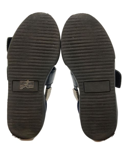 TOGA PULLA（トーガ プルラ）TOGA PULLA (トーガ プルラ) メタルスニーカーサンダル ブラック×シルバー サイズ:36の古着・服飾アイテム