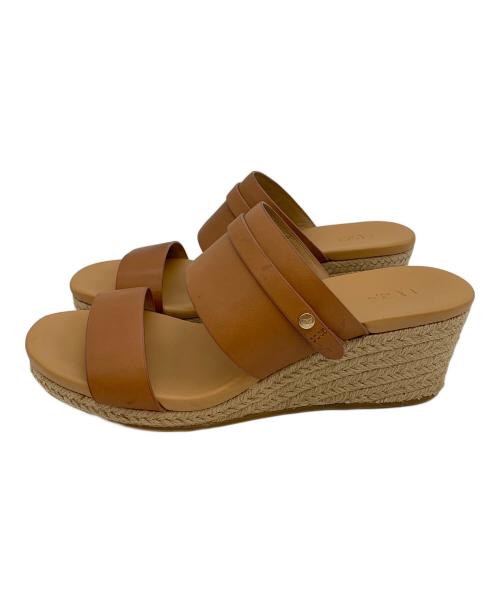 UGG（アグ）UGG (アグ) ウェッジソールサンダル ブラウン×ベージュ サイズ:24の古着・服飾アイテム