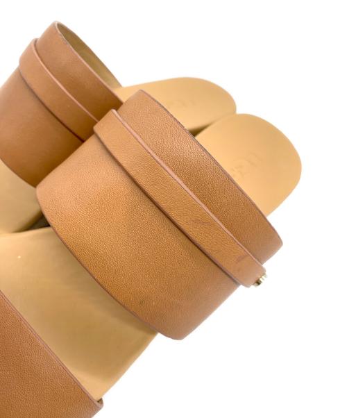 UGG（アグ）UGG (アグ) ウェッジソールサンダル ブラウン×ベージュ サイズ:24の古着・服飾アイテム