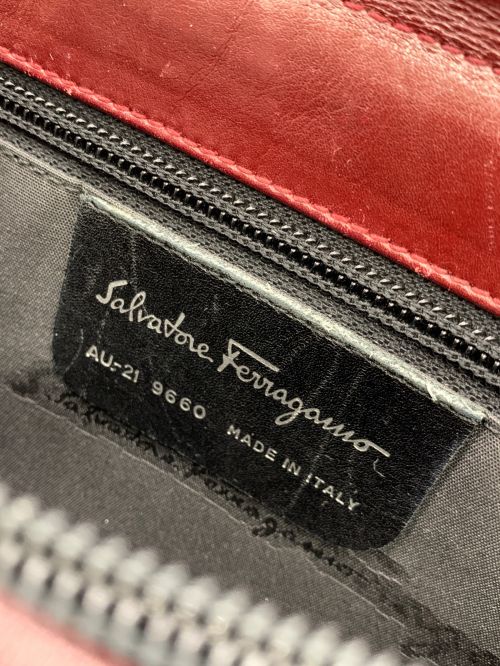 Salvatore Ferragamo（サルヴァトーレ フェラガモ）Salvatore Ferragamo (サルヴァトーレ フェラガモ) ヴァラチェーンショルダーバッグ ボルドーの古着・服飾アイテム