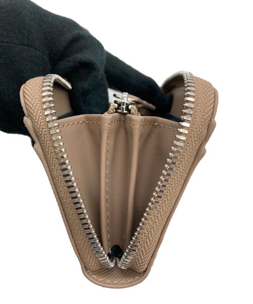 LACOSTE（ラコステ）LACOSTE (ラコステ) スモールジップウォレット ベージュの古着・服飾アイテム