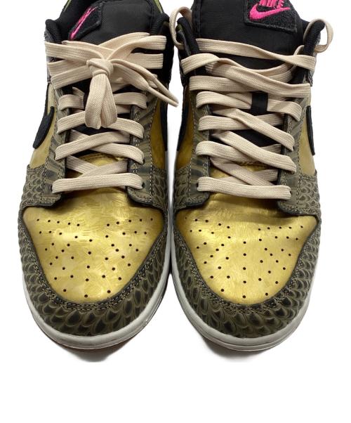 NIKE（ナイキ）NIKE (ナイキ) スニーカー ブラック×ゴールド サイズ:27cmの古着・服飾アイテム