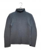 me ISSEY MIYAKEミーイッセイ ミヤケ）の古着「プリーツカットソー」｜グレー