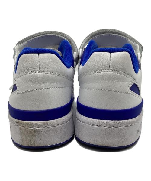 adidas（アディダス）adidas (アディダス) ＦＯＲＵＭ　ＬＯＷ ホワイト×ブルー サイズ:25㎝の古着・服飾アイテム