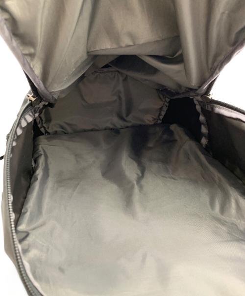 Patagonia（パタゴニア）Patagonia (パタゴニア) Refugio Daypack 30L / レフュジオ・デイパック 30L ブラックの古着・服飾アイテム