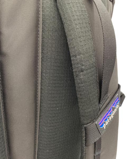 Patagonia（パタゴニア）Patagonia (パタゴニア) Refugio Daypack 30L / レフュジオ・デイパック 30L ブラックの古着・服飾アイテム