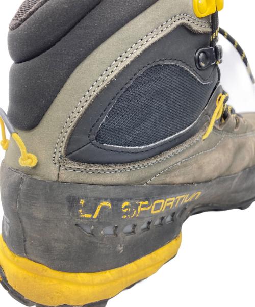 LA SPORTIVA（スポルティバ）LA SPORTIVA (スポルティバ) トレッキングシューズ ブラック×イエロー サイズ:US9の古着・服飾アイテム
