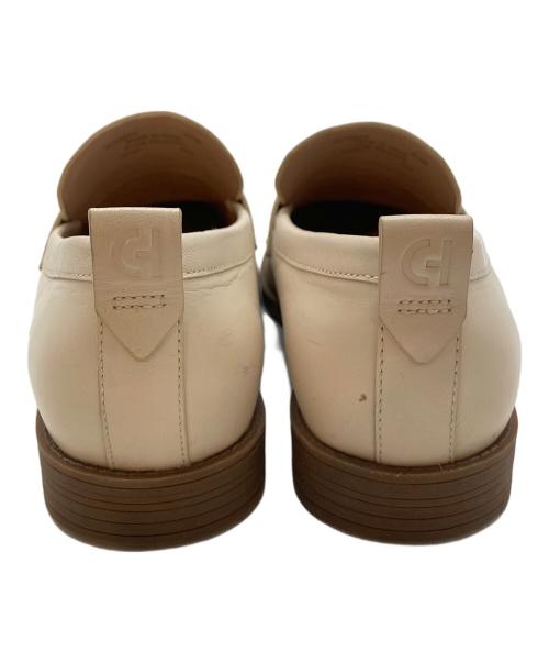 COLE HAAN（コールハーン）COLE HAAN (コールハーン) スタッシペニーローファー ベージュ×ブラウン サイズ:6　1/2の古着・服飾アイテム