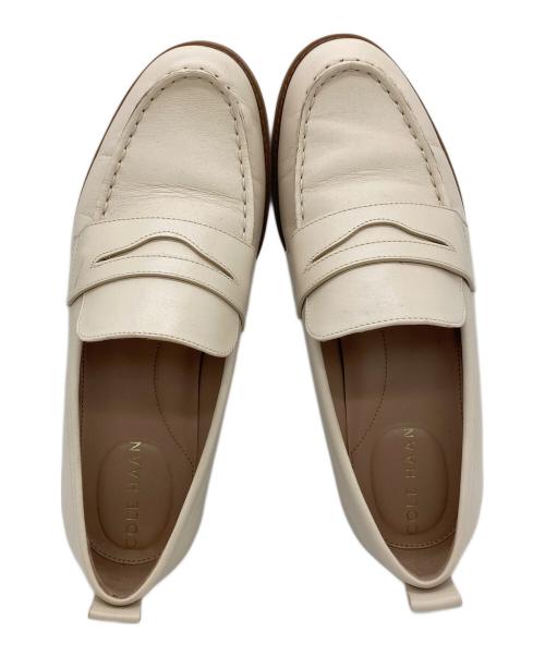 COLE HAAN（コールハーン）COLE HAAN (コールハーン) スタッシペニーローファー ベージュ×ブラウン サイズ:6　1/2の古着・服飾アイテム