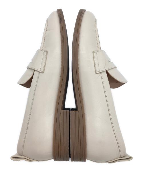 COLE HAAN（コールハーン）COLE HAAN (コールハーン) スタッシペニーローファー ベージュ×ブラウン サイズ:6　1/2の古着・服飾アイテム