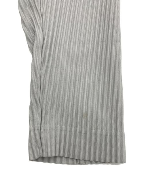 HOMME PLISSE ISSEY MIYAKE（オム プリッセ イッセイ ミヤケ）HOMME PLISSE ISSEY MIYAKE (オムプリッセ イッセイ ミヤケ) プリーツジャケット ポロシャツ グレー サイズ:1の古着・服飾アイテム