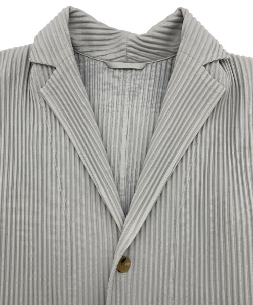 HOMME PLISSE ISSEY MIYAKE（オム プリッセ イッセイ ミヤケ）HOMME PLISSE ISSEY MIYAKE (オムプリッセ イッセイ ミヤケ) プリーツジャケット ポロシャツ グレー サイズ:1の古着・服飾アイテム