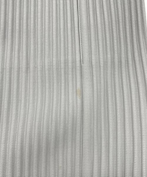 HOMME PLISSE ISSEY MIYAKE（オム プリッセ イッセイ ミヤケ）HOMME PLISSE ISSEY MIYAKE (オムプリッセ イッセイ ミヤケ) プリーツジャケット ポロシャツ グレー サイズ:1の古着・服飾アイテム