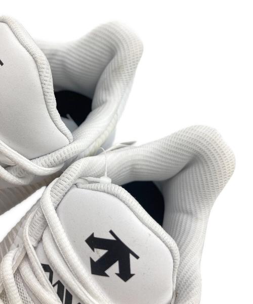 DESCENTE（デサント）DESCENTE (デサント) スニーカー ホワイト サイズ:26.5cmの古着・服飾アイテム