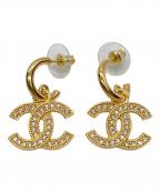 CHANELシャネル）の古着「ゴールドピアス」