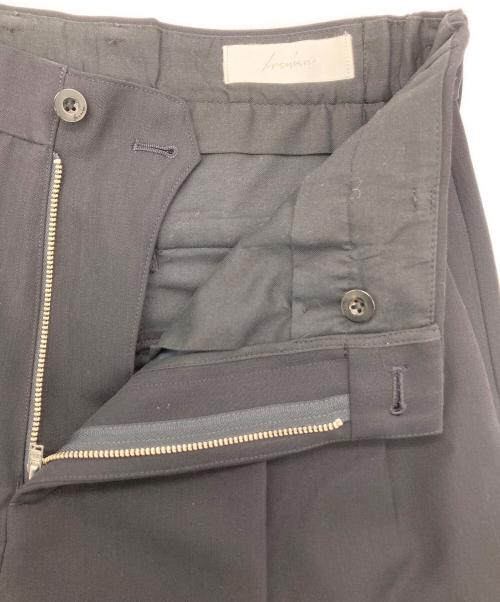 IRENISA（イレニサ）IRENISA (イレニサ) TWO TUCKS WIDE TROUSERS ネイビー サイズ:2の古着・服飾アイテム