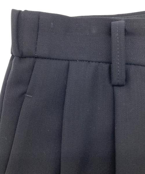 IRENISA（イレニサ）IRENISA (イレニサ) TWO TUCKS WIDE TROUSERS ネイビー サイズ:2の古着・服飾アイテム