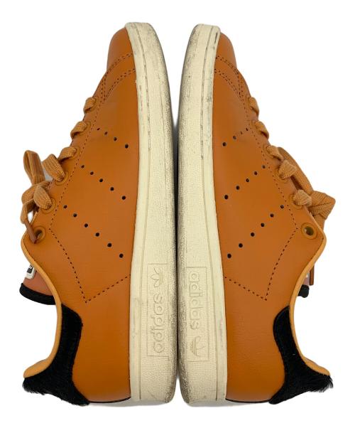 adidas（アディダス）adidas (アディダス) STANSMITH ライオンキング スカー ブラウン×ブラック サイズ:22.5の古着・服飾アイテム