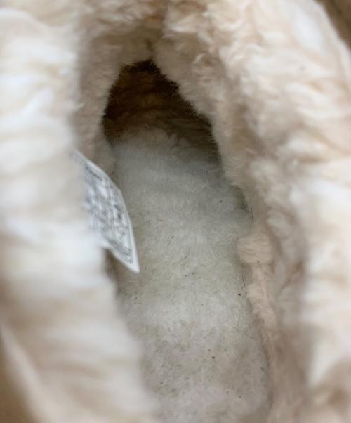 UGG（アグ）UGG (アグ) Classic Ultra Mini Platform ブラウン サイズ:US7の古着・服飾アイテム