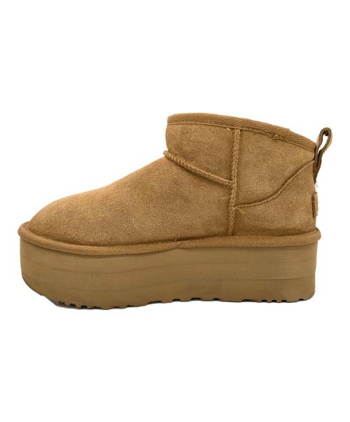 UGG（アグ）UGG (アグ) Classic Ultra Mini Platform ブラウン サイズ:US7の古着・服飾アイテム