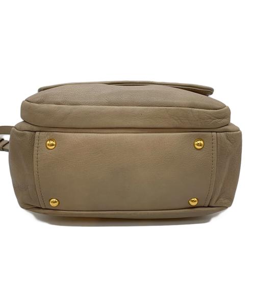 MIU MIU（ミュウミュウ）MIU MIU (ミュウミュウ) 2WAYバッグ グレーの古着・服飾アイテム