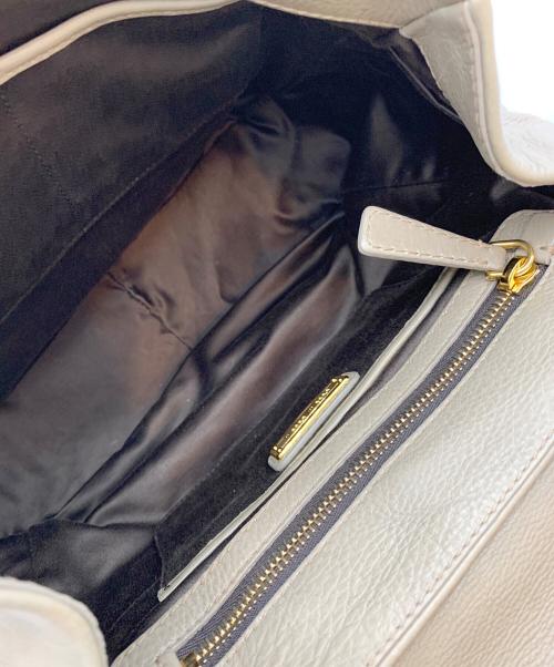 MIU MIU（ミュウミュウ）MIU MIU (ミュウミュウ) 2WAYバッグ グレーの古着・服飾アイテム