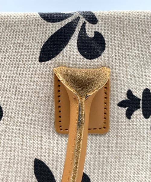 NOSTALGIC GARAGE（ノスタルジックガレージ）NOSTALGIC GARAGE (ノスタルジックガレージ) ハンドバッグ アイボリー×ブラウンの古着・服飾アイテム