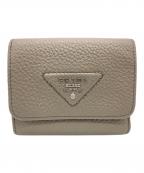 PRADAプラダ）の古着「3つ折り財布」｜グレージュ