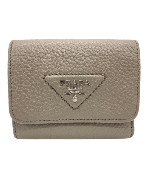 PRADA（プラダ）PRADA (プラダ) 3つ折り財布 グレージュの古着・服飾アイテム