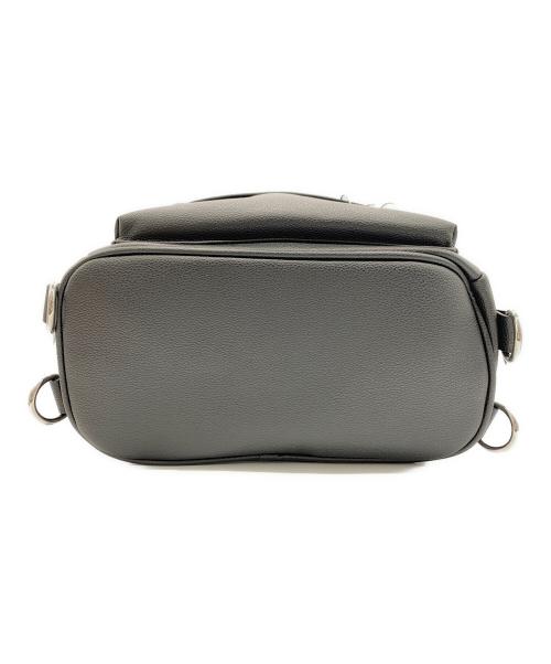 REFLEM（レフレム）REFLEM (レフレム) PUレザーデザインバックパック ブラックの古着・服飾アイテム