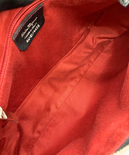 Salvatore Ferragamo（サルヴァトーレ フェラガモ）Salvatore Ferragamo (サルヴァトーレ フェラガモ) ワンショルダーバッグ ブラックの古着・服飾アイテム