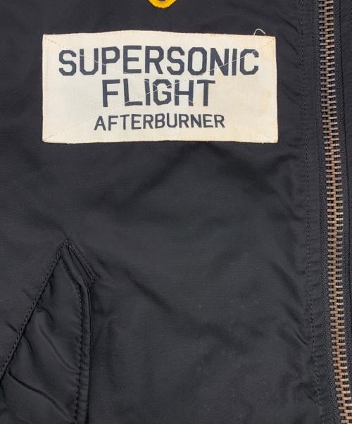 AVIREX（アヴィレックス）AVIREX (アヴィレックス) リバーシブルジャケット ブラック×オレンジ サイズ:LARGEの古着・服飾アイテム