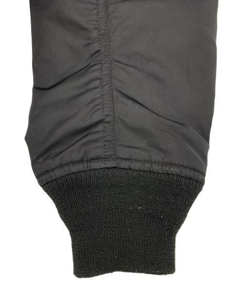 AVIREX（アヴィレックス）AVIREX (アヴィレックス) リバーシブルジャケット ブラック×オレンジ サイズ:LARGEの古着・服飾アイテム