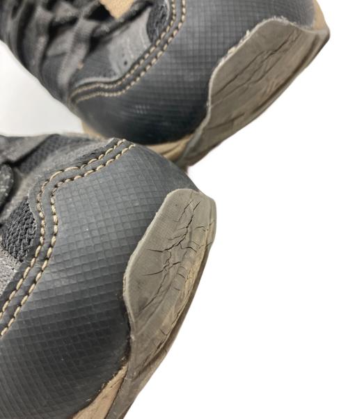 asics（アシックス）asics (アシックス) ローカットスニーカー ブラック サイズ:25.0cmの古着・服飾アイテム