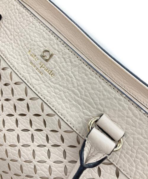 Kate Spade（ケイトスペード）Kate Spade (ケイトスペード) トートバッグ ホワイトの古着・服飾アイテム
