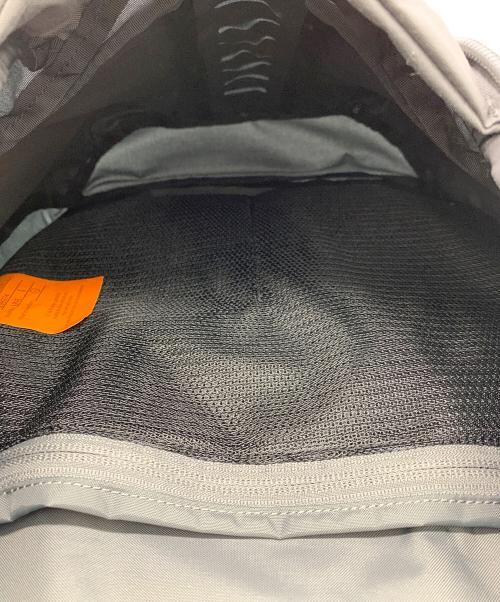 MYSTERY RANCH（ミステリーランチ）MYSTERY RANCH (ミステリーランチ) Rip Ruck24 / リップラック24 グレー 未使用品の古着・服飾アイテム