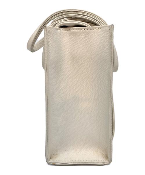 MCM（エムシーエム）MCM (エムシーエム) ハンドバッグ ベージュの古着・服飾アイテム