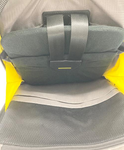 Samsonite（サムソナイト）Samsonite (サムソナイト) ヴァンガードスリムデイパック ブラックの古着・服飾アイテム