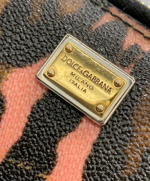 DOLCE & GABBANA（ドルチェ＆ガッバーナ）DOLCE & GABBANA (ドルチェ＆ガッバーナ) クラッチバッグ ベージュの古着・服飾アイテム