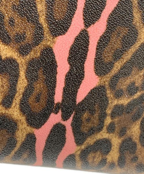 DOLCE & GABBANA（ドルチェ＆ガッバーナ）DOLCE & GABBANA (ドルチェ＆ガッバーナ) クラッチバッグ ベージュの古着・服飾アイテム