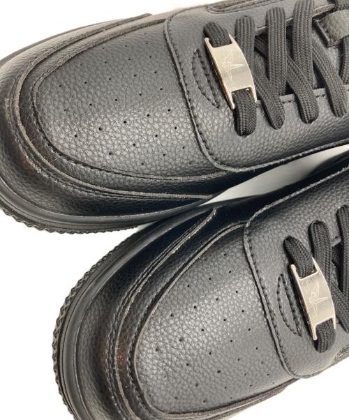 1PIU1UGUALE3 RELAX（ウノピゥウノウグァーレトレ リラックス）1piu1uguale3 relax (ウノピゥウノウグァーレトレ リラックス) スニーカー ブラック サイズ:28CMの古着・服飾アイテム