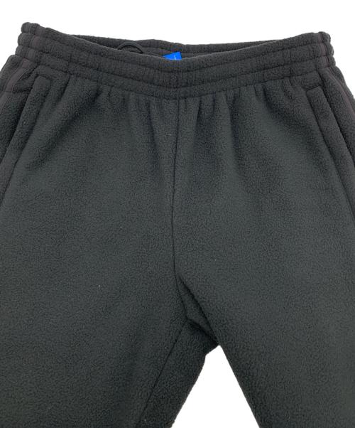 adidas（アディダス）adidas (アディダス) フリースパンツ ブラック サイズ:M 未使用品の古着・服飾アイテム