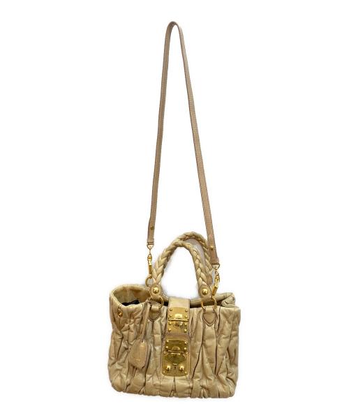 MIU MIU（ミュウミュウ）MIU MIU (ミュウミュウ) マテラッセ ベージュの古着・服飾アイテム