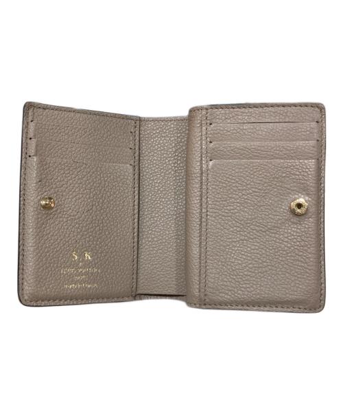 LOUIS VUITTON（ルイ ヴィトン）LOUIS VUITTON (ルイ ヴィトン) ポルトフォイユクレア ベージュの古着・服飾アイテム