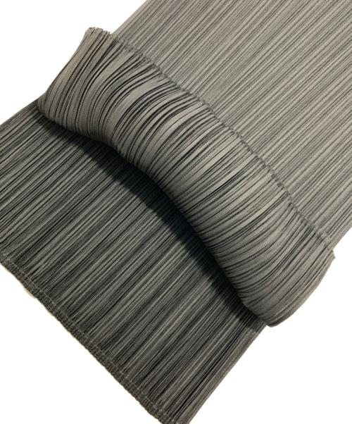 PLEATS PLEASE（プリーツプリーズ）PLEATS PLEASE (プリーツプリーズ) プリーツノースリーブットソー ブラック サイズ:3の古着・服飾アイテム