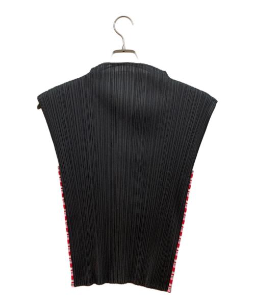 PLEATS PLEASE（プリーツプリーズ）PLEATS PLEASE (プリーツプリーズ) プリーツノースリーブカットソー ブラック×レッド サイズ:3の古着・服飾アイテム