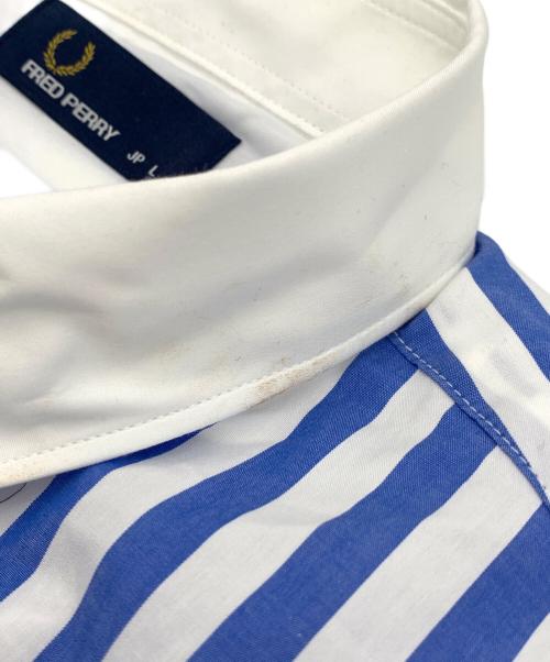 FRED PERRY（フレッドペリー）FRED PERRY (フレッドペリー) 長袖シャツ ホワイト×ブルー サイズ:Lの古着・服飾アイテム