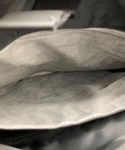 radiant（ラディアント）radiant (ラディアント) スリングバッグ グレーの古着・服飾アイテム