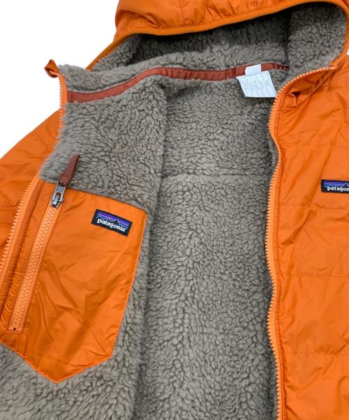 Patagonia（パタゴニア）Patagonia (パタゴニア) リバーシブルボアジャケット ベージュ×オレンジ サイズ:XXLの古着・服飾アイテム